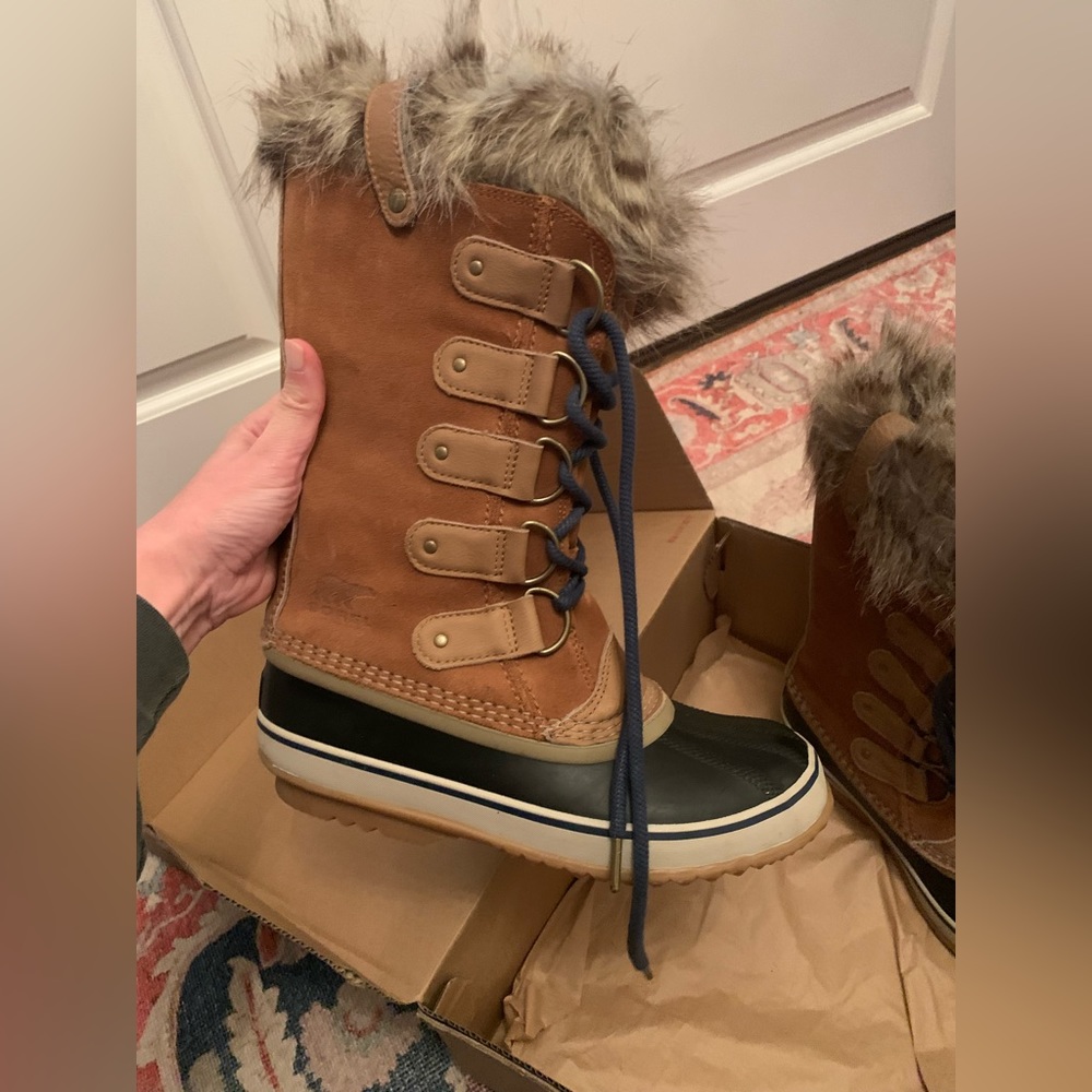 Joan of Arc Sorel Waterproof Boots size 8